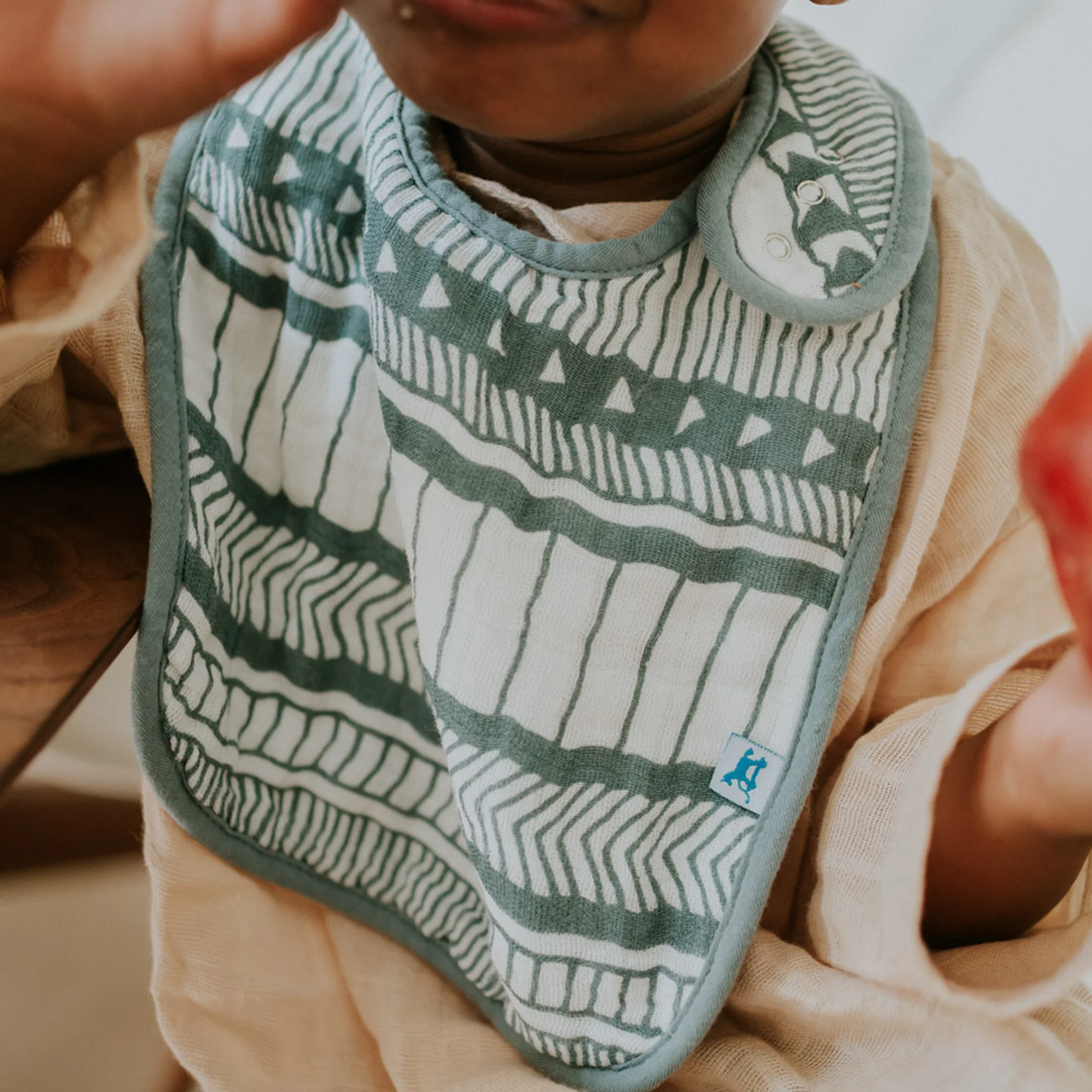 Cotton Muslin Classic Bib 3 pack - Bison - Image 10