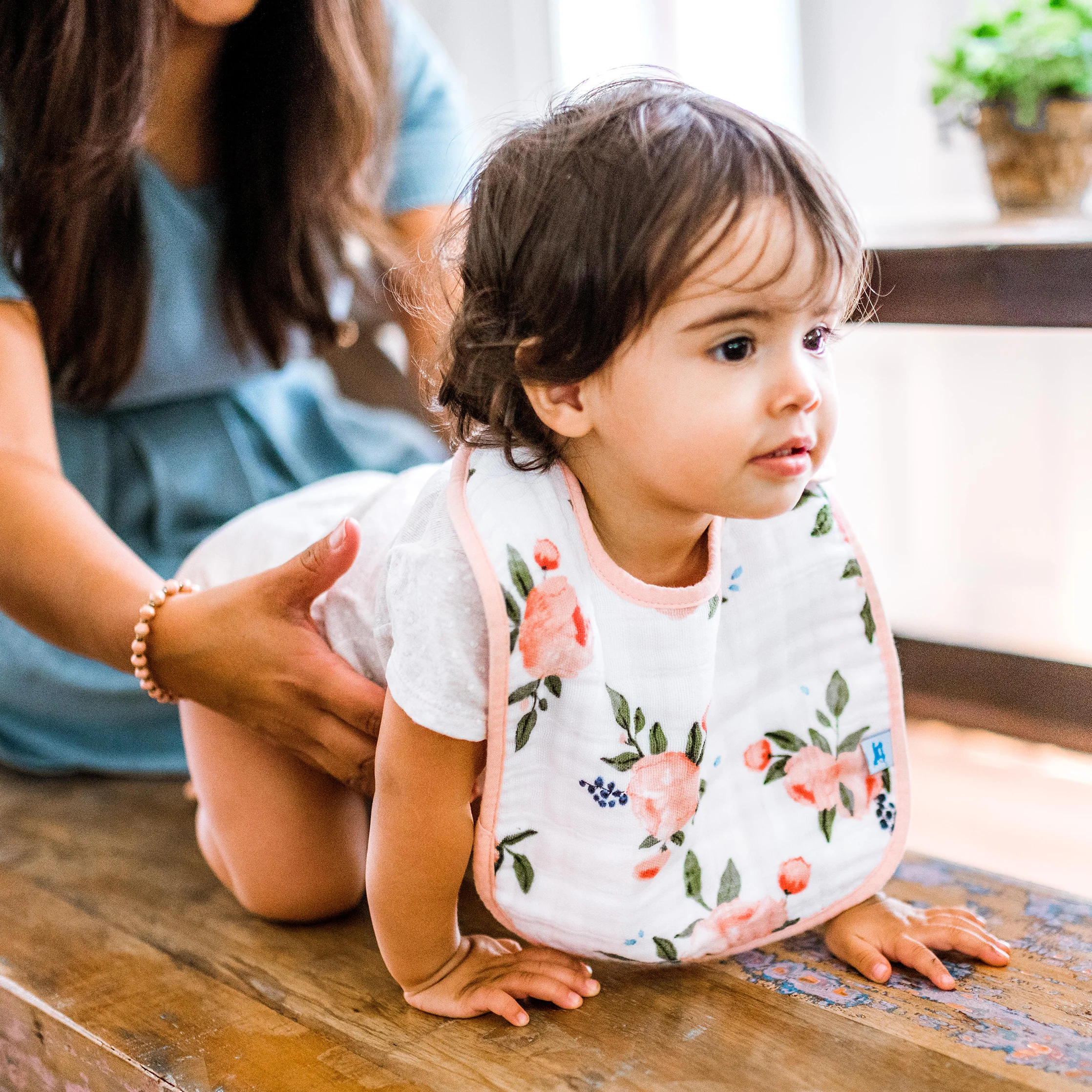 Cotton Muslin Classic Bib 3 Pack - Watercolor Roses - Image 9