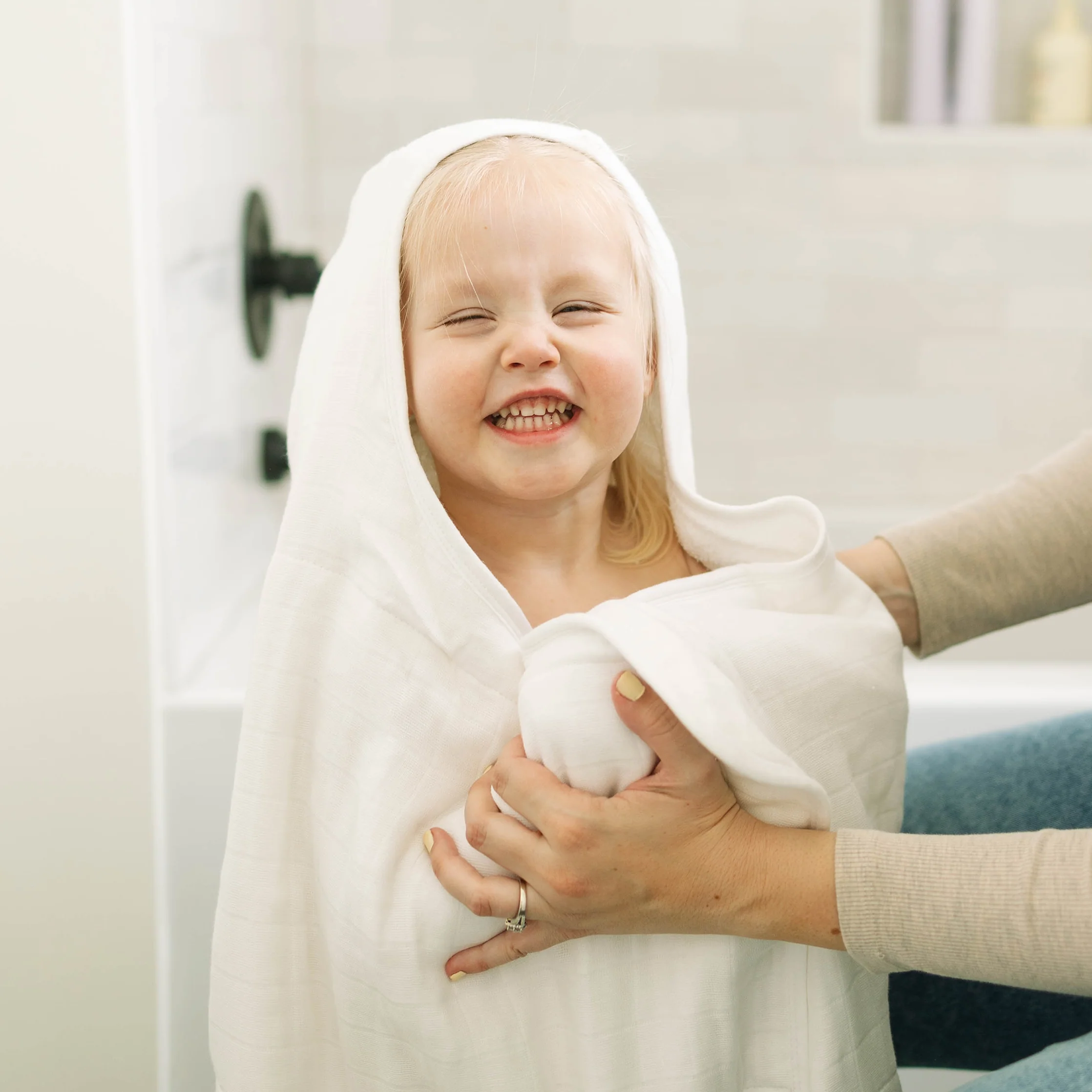 Toddler Hooded Towel - White - Image 6