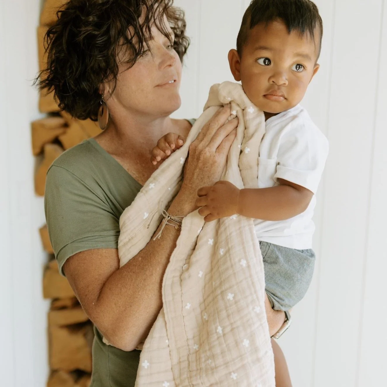 Cotton Muslin Baby Quilt - Taupe Cross - Image 4