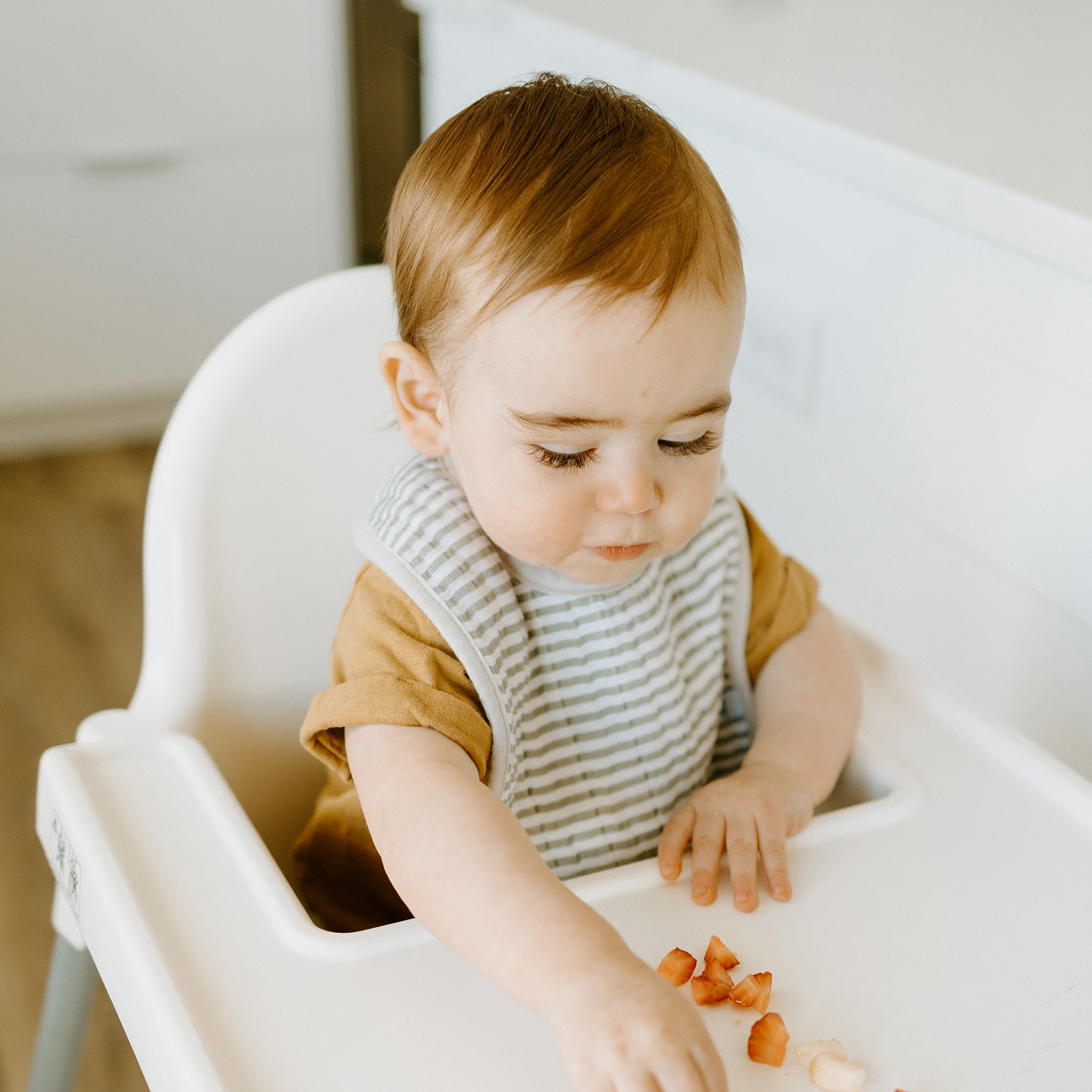 Cotton Muslin Classic Bib 3 Pack - Dino Friends 2 - Image 9