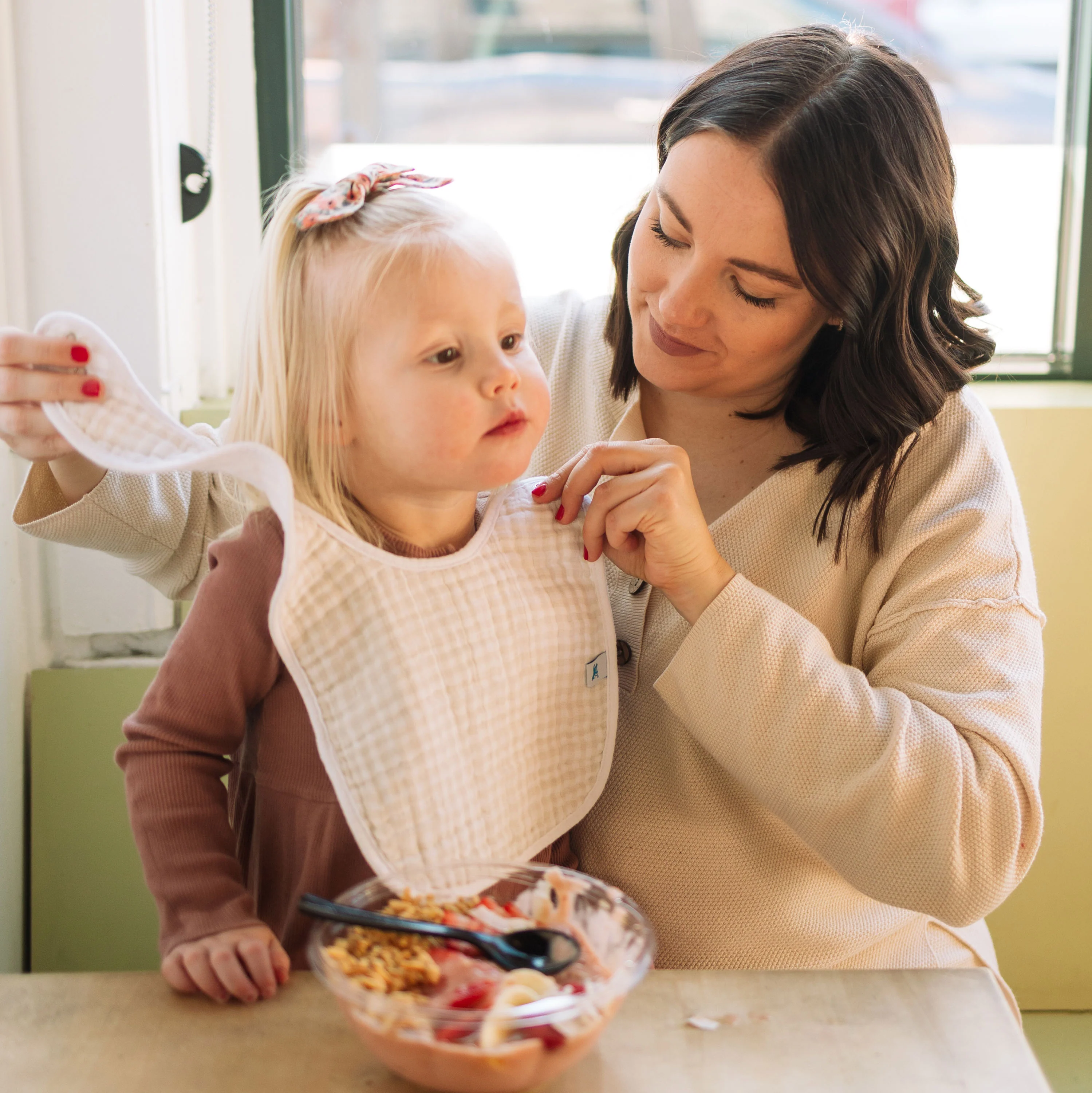 Cotton Muslin Classic Bib 3 Pack - Farmyard - Image 14