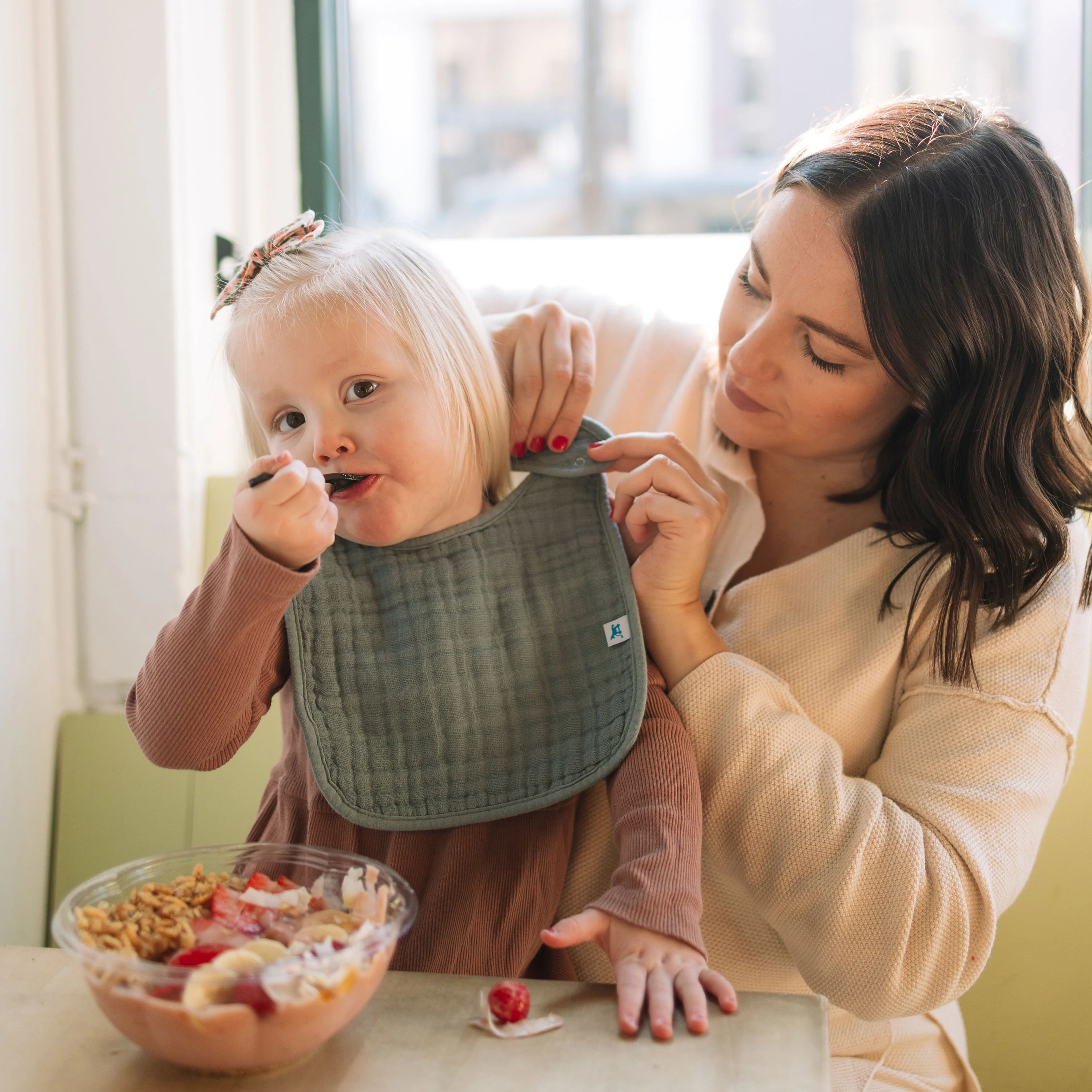 Cotton Muslin Classic Bib 3 Pack - Georgia Peach - Image 11