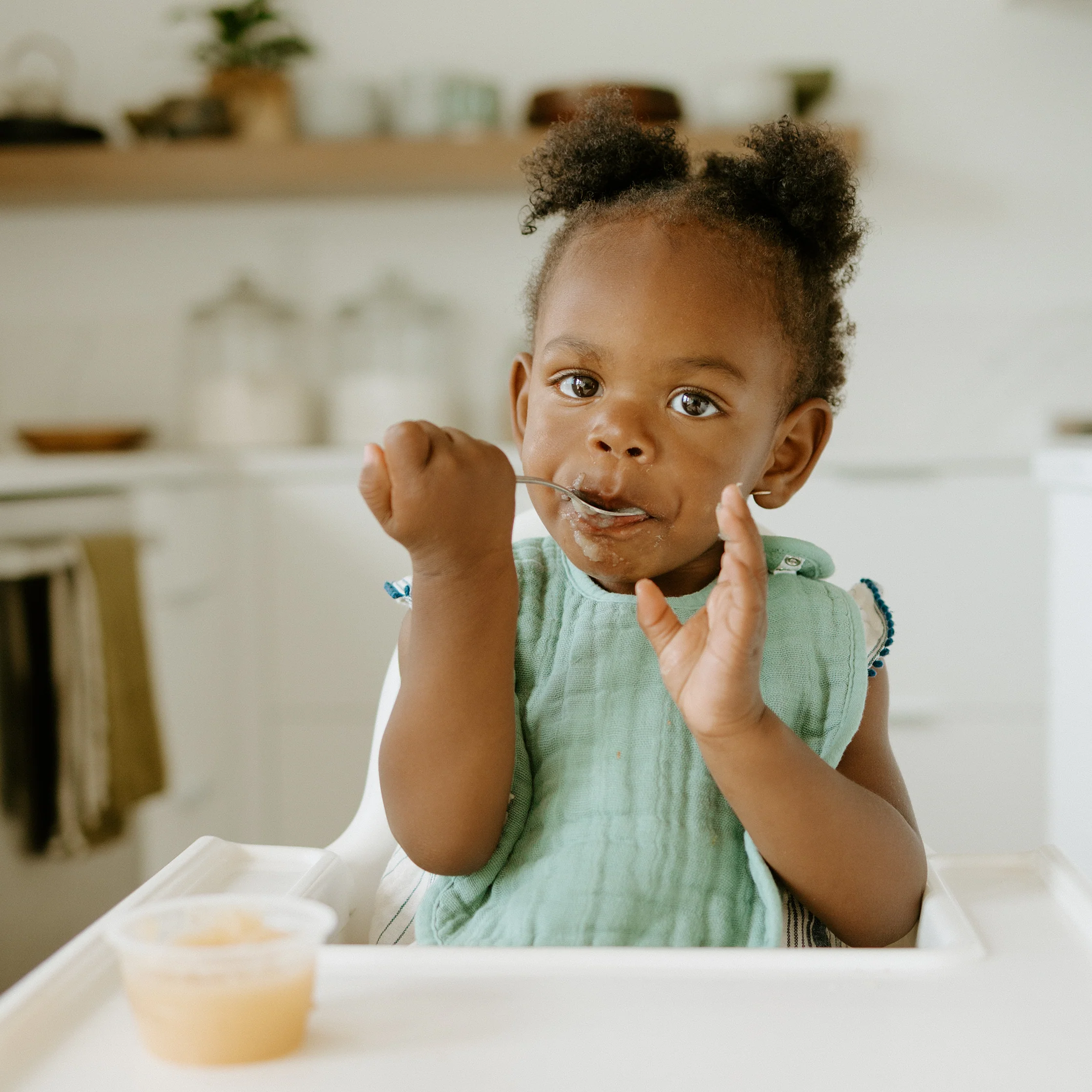 Cotton Muslin Classic Bib 3 Pack - Tropical Leaf - Image 9