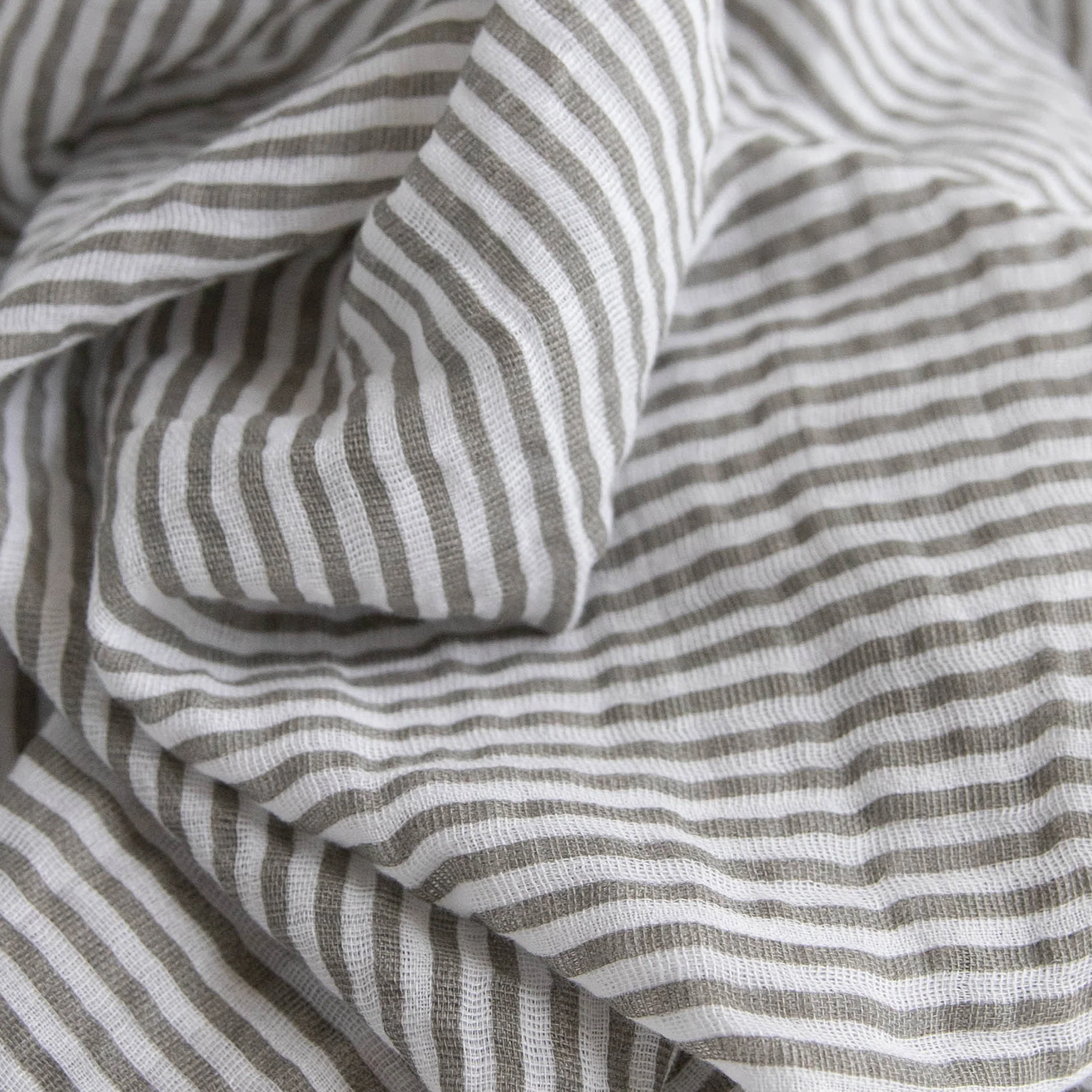 Cotton Muslin Swaddle Blanket 3 Pack - Watercolor Roses - Image 4