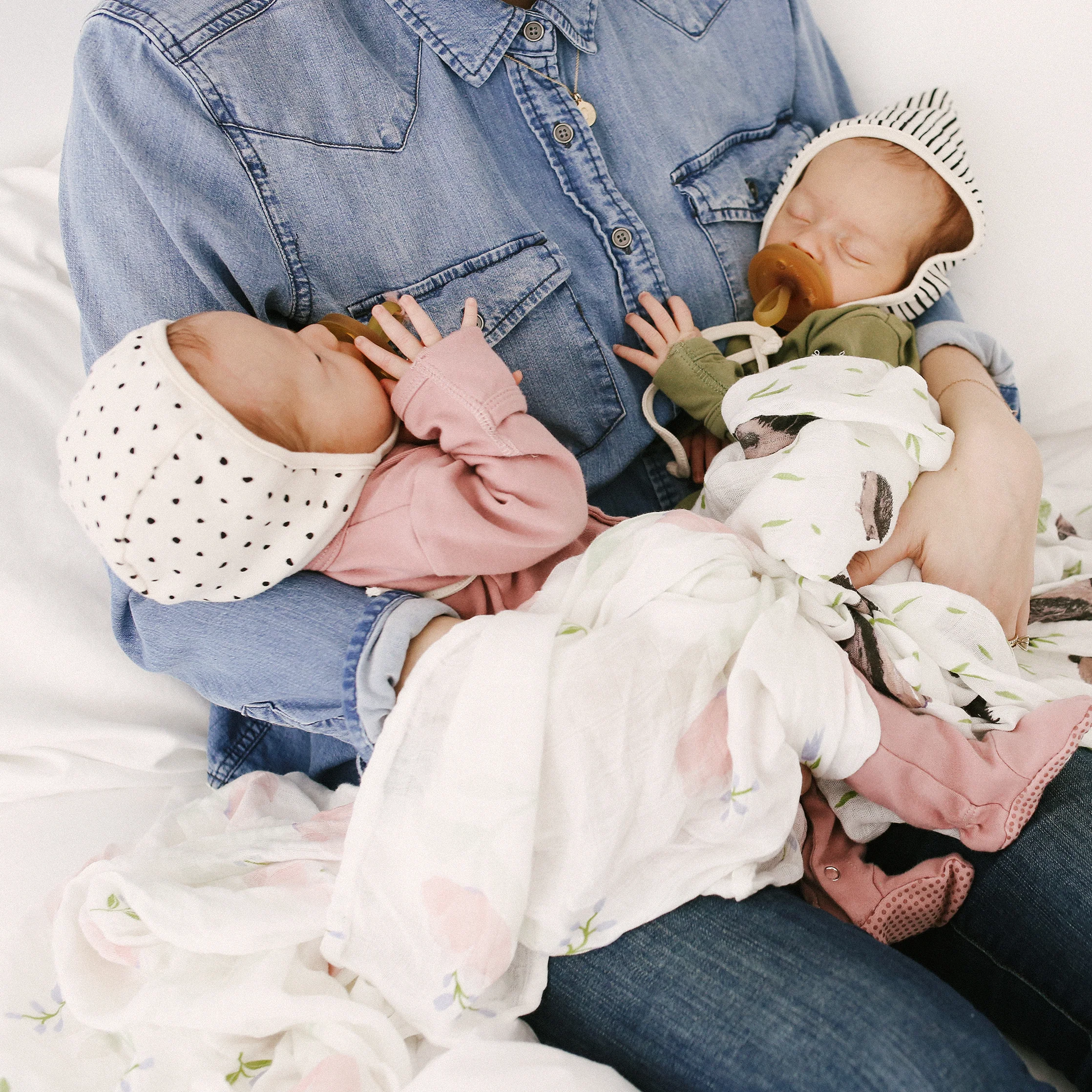 Deluxe Muslin Swaddle Blanket - Pink Peony - Image 6