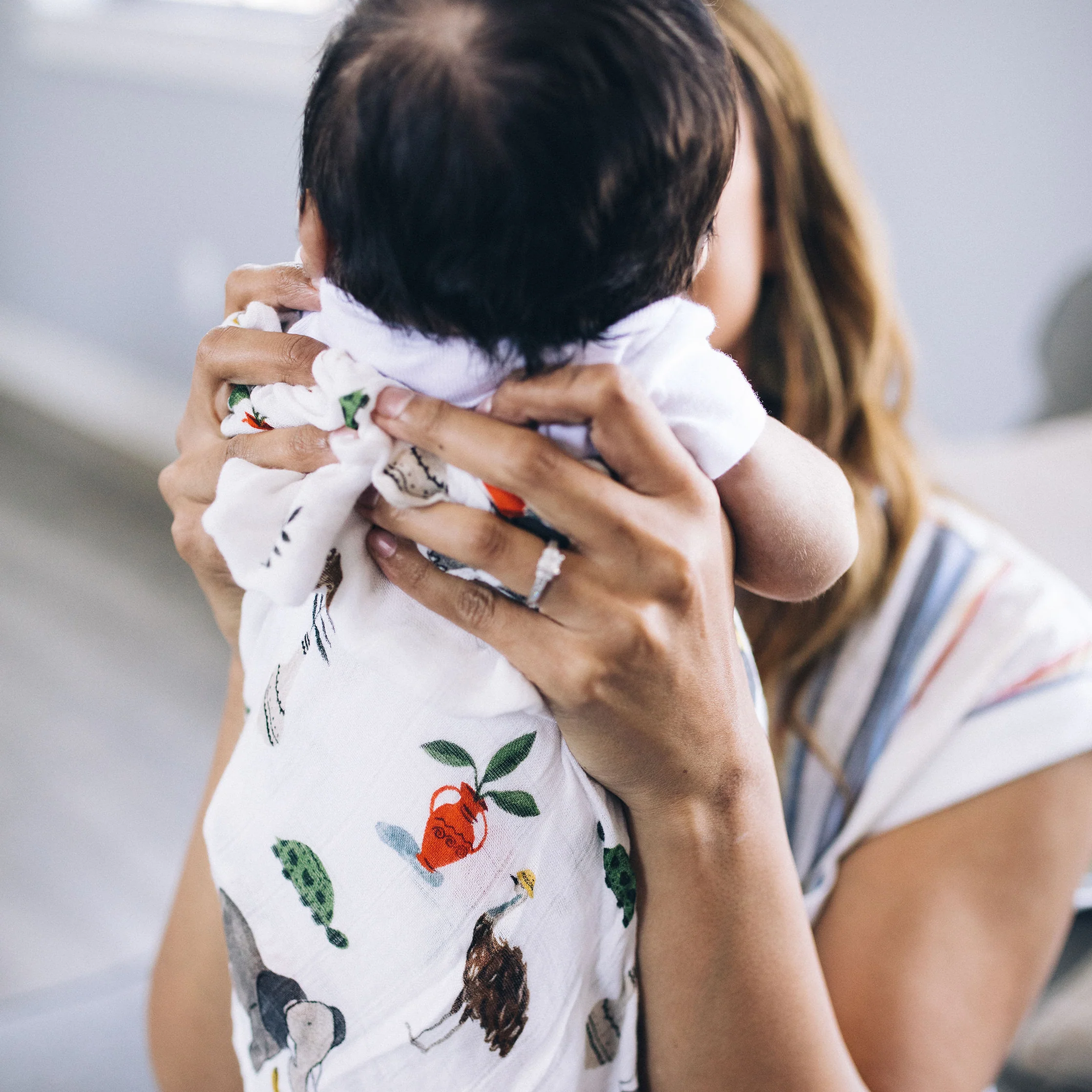 Deluxe Muslin Swaddle Blanket - Safari Social - Image 5