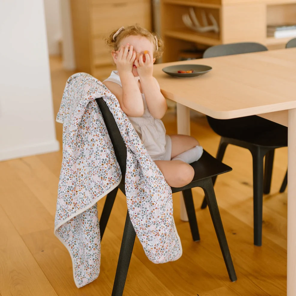 Original Cotton Muslin Quilt - Pressed Petals - Image 5